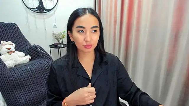 Snapshot of worldofkim chatting on 3, 2, 2026 worldofkim online show from 3, 2, 2026