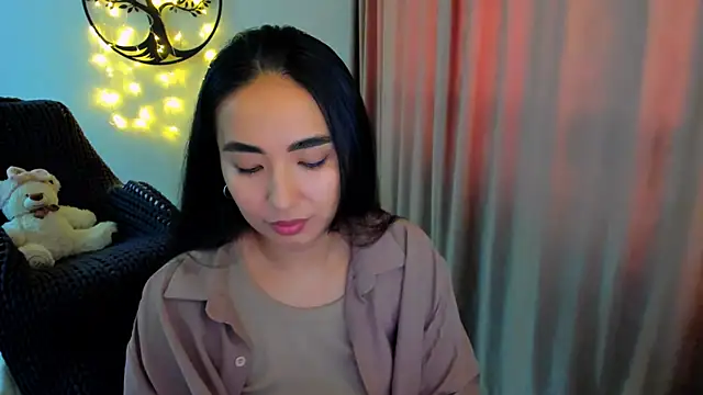 Snapshot of worldofkim chatting on 7, 2, 2026 worldofkim online show from 7, 2, 2026