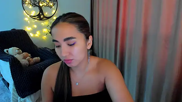 Snapshot of worldofkim chatting on 25, 2, 2026 worldofkim online show from 25, 2, 2026