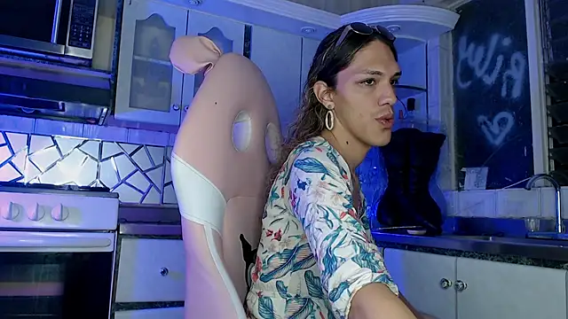 Snapshot of cristinaa_oz chatting on 17, 2, 2026 cristinaa oz online show from 17, 2, 2026