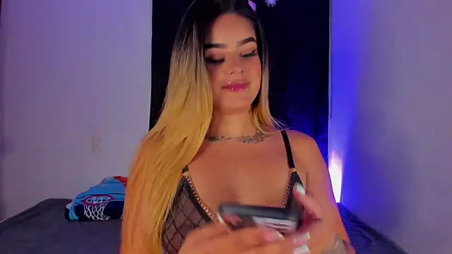 AmyStevenss online show from 21, 10, 2025