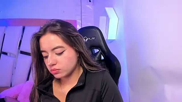 ary cooper  online show from 10, 11, 2025