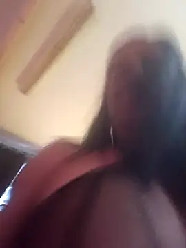 Snapshot of Luiza_Hammer chatting on 4, 3, 2025 Luiza Hammer online show from 4, 3, 2025