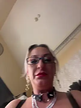 Luiza Hammer online show from 18, 5, 2026