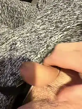 Snapshot of Kissoks1@xh chatting on 17, 11, 2025 Kissoks1xh online show from 17, 11, 2025