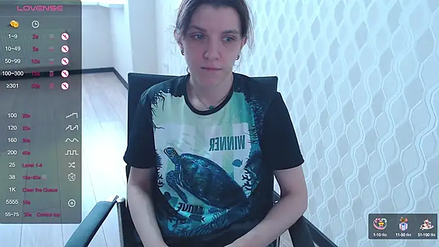 Snapshot of LisaHeart chatting on 27, 12, 2024 LisaHeart online show from 27, 12, 2024