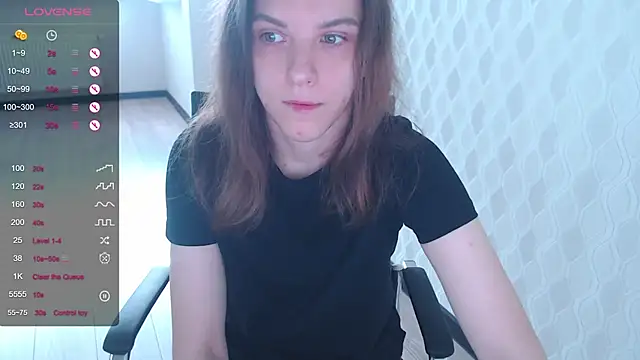 Snapshot of LisaHeart chatting on 26, 9, 2025 LisaHeart online show from 26, 9, 2025
