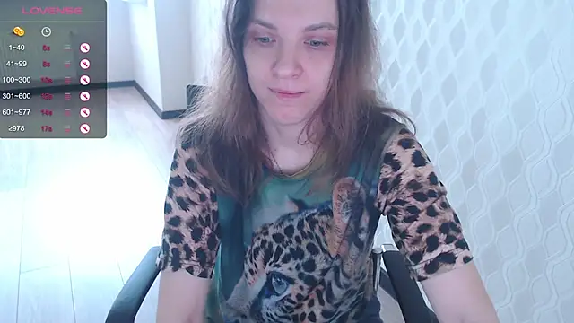 Snapshot of LisaHeart chatting on 18, 10, 2025 LisaHeart online show from 18, 10, 2025