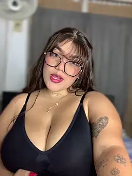 Snapshot of Michellesexxy chatting on 17, 12, 2024 Michellesexxy online show from 17, 12, 2024