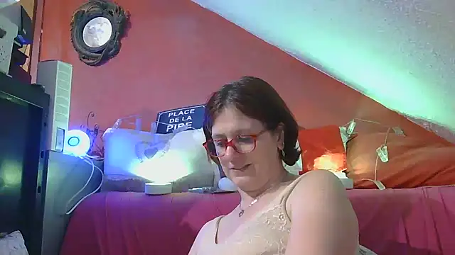 Snapshot of lanax chatting on 10, 7, 2026 lanax online show from 10, 7, 2026