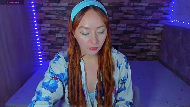 Snapshot of April_sommer1 chatting on 23, 3, 2025 April sommer1 online show from 23, 3, 2025