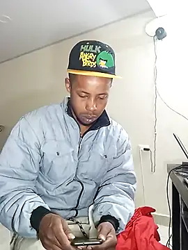 AlejoKhalifa  online show from 11, 3, 2025