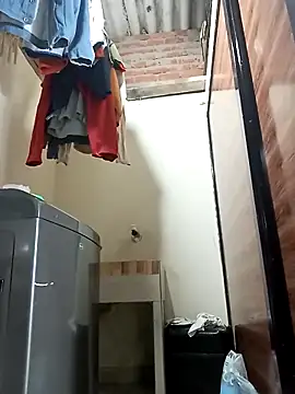 AlejoKhalifa  online show from 11, 11, 2025