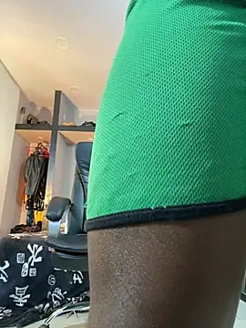 Snapshot of AlejoKhalifa_ chatting on 1, 7, 2026 AlejoKhalifa online show from 1, 7, 2026