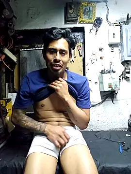 Snapshot of pene_latinoriico chatting on 21, 11, 2025 pene latinoriico online show from 21, 11, 2025