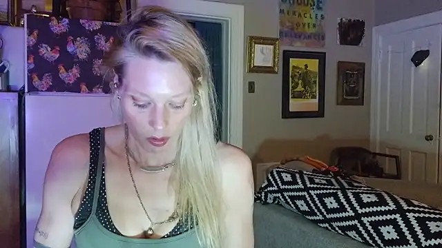 Glamazonx online show from 1, 3, 2026