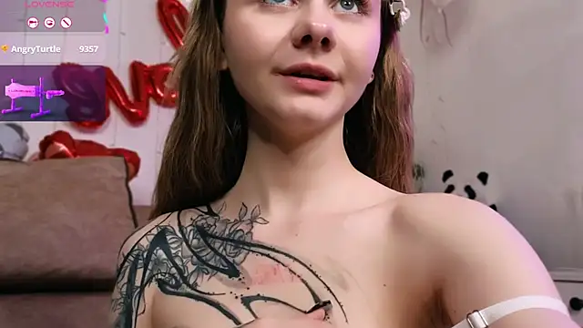 Britney Lynch online show from 29, 1, 2025