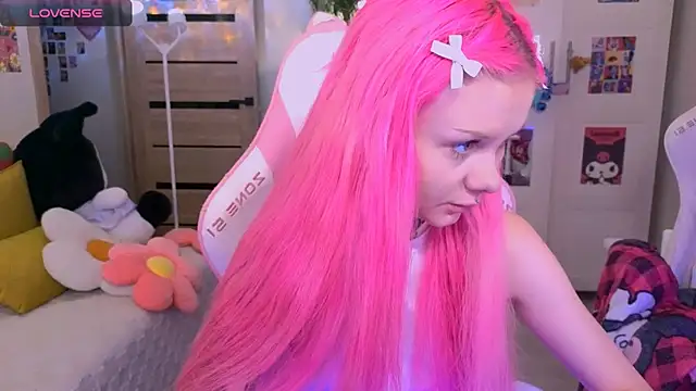 Britney Lynch online show from 26, 10, 2025