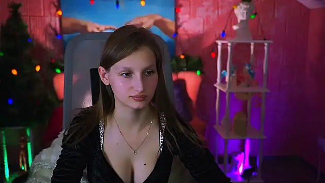 Snapshot of EllaHorton chatting on 30, 12, 2024 EllaHorton online show from 30, 12, 2024