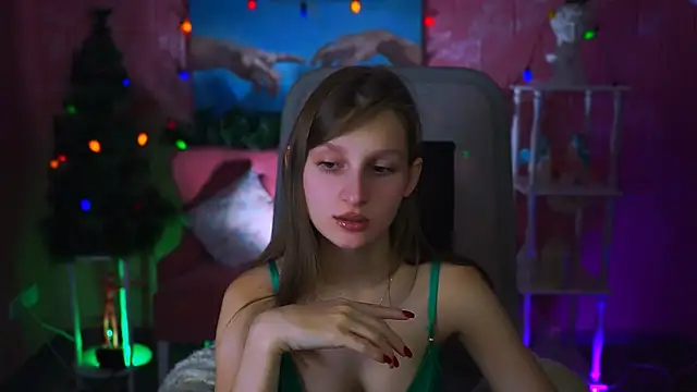 Snapshot of EllaHorton chatting on 7, 1, 2025 EllaHorton online show from 7, 1, 2025