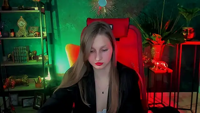 Snapshot of EllaHorton chatting on 28, 2, 2025 EllaHorton online show from 28, 2, 2025