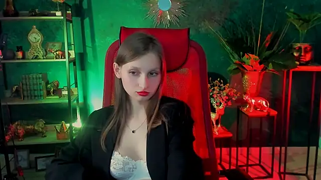 Snapshot of EllaHorton chatting on 28, 2, 2025 EllaHorton online show from 28, 2, 2025