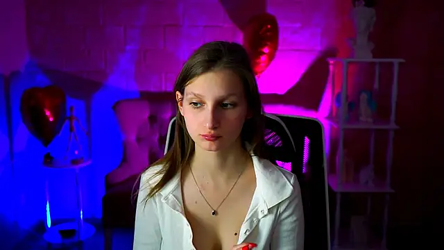 Snapshot of EllaHorton chatting on 3, 3, 2025 EllaHorton online show from 3, 3, 2025