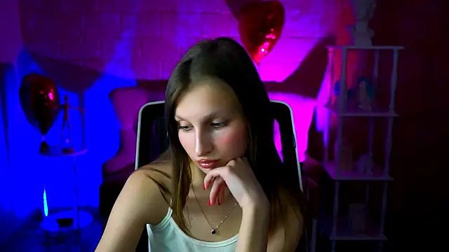 Snapshot of EllaHorton chatting on 5, 3, 2025 EllaHorton online show from 5, 3, 2025