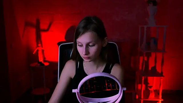 Snapshot of EllaHorton chatting on 12, 3, 2025 EllaHorton online show from 12, 3, 2025