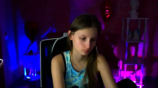 Snapshot of EllaHorton chatting on 15, 3, 2025 EllaHorton online show from 15, 3, 2025