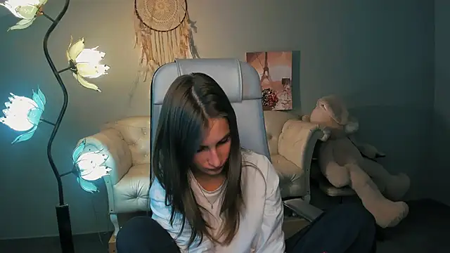 Snapshot of EllaHorton chatting on 18, 3, 2025 EllaHorton online show from 18, 3, 2025