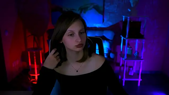 Snapshot of EllaHorton chatting on 23, 9, 2025 EllaHorton online show from 23, 9, 2025