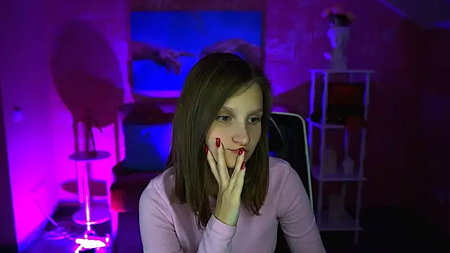 Snapshot of EllaHorton chatting on 11, 10, 2025 EllaHorton online show from 11, 10, 2025