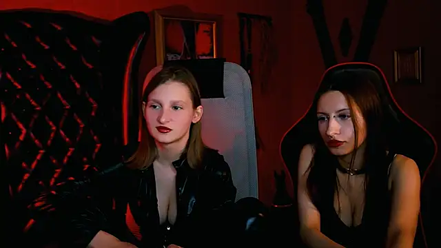 Snapshot of EllaHorton chatting on 23, 10, 2025 EllaHorton online show from 23, 10, 2025