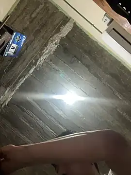 yObal-hot online show from 8, 2, 2026