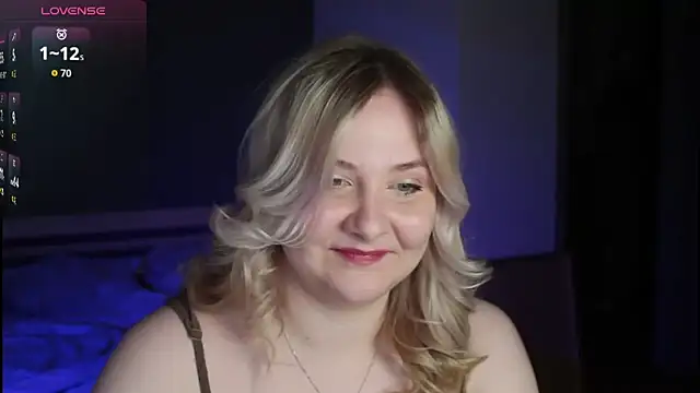 sensual girrrl online show from 14, 4, 2026