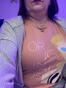 PaulinaSanders X online show from 4, 1, 2025