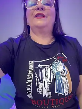 PaulinaSanders X online show from 28, 1, 2025