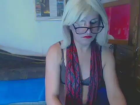 LorenJade online show from 11, 3, 2025