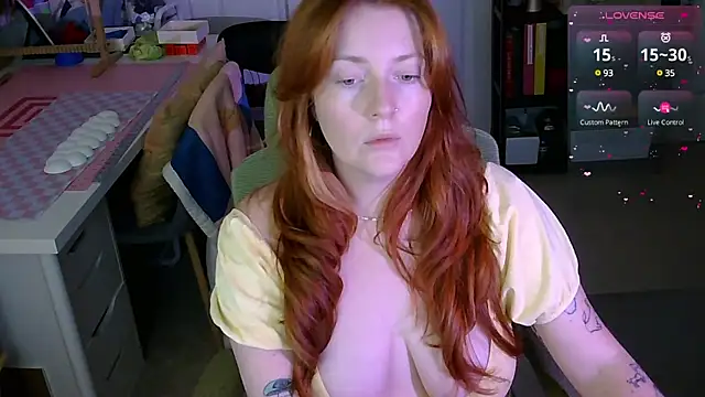 Snapshot of pinkmatter666 chatting on 11, 1, 2025 pinkmatter666 online show from 11, 1, 2025