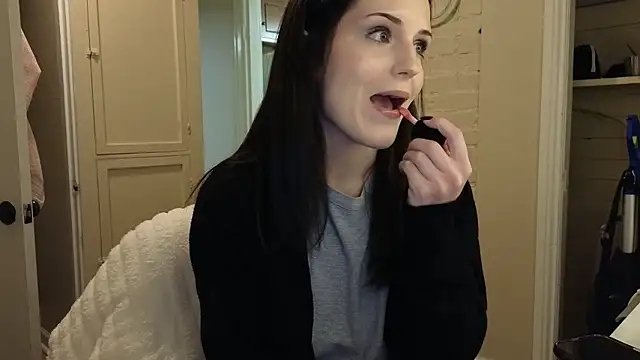 Snapshot of sexylilly69 chatting on 17, 1, 2026 sexylilly69 online show from 17, 1, 2026