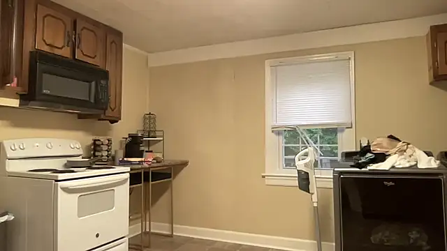 sexylilly69 online show from 16, 4, 2026