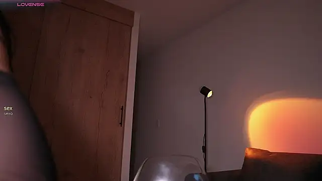 GigiLee  online show from 15, 1, 2026