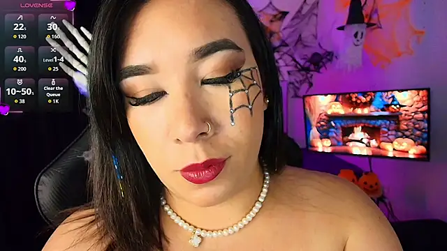 Snapshot of leahtemptation3 chatting on 26, 10, 2025 leahtemptation3 online show from 26, 10, 2025