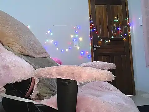 Snapshot of Irresistible24 chatting on 19, 3, 2025 Irresistible24 online show from 19, 3, 2025