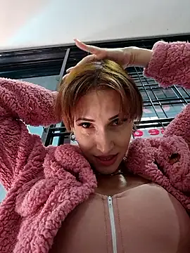 Irresistible24 online show from 20, 12, 2025