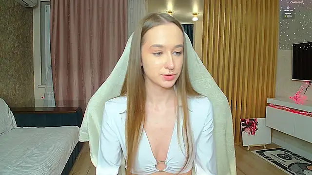 Sweett Monica online show from 11, 3, 2025