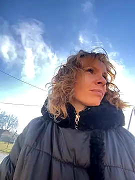 Snapshot of Anita-Smith chatting on 14, 11, 2025 Anita-Smith online show from 14, 11, 2025