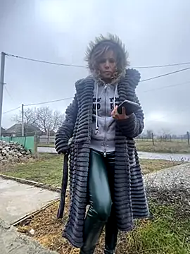 Snapshot of Anita-Smith chatting on 22, 11, 2025 Anita-Smith online show from 22, 11, 2025