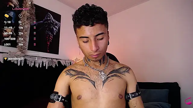 Snapshot of JuanCamiilo_66 chatting on 3, 1, 2025 JuanCamiilo 66 online show from 3, 1, 2025